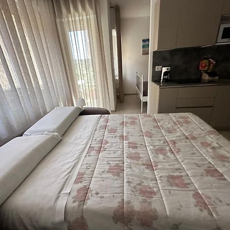 Apartments Ennio Top Class Бари Экстерьер фото