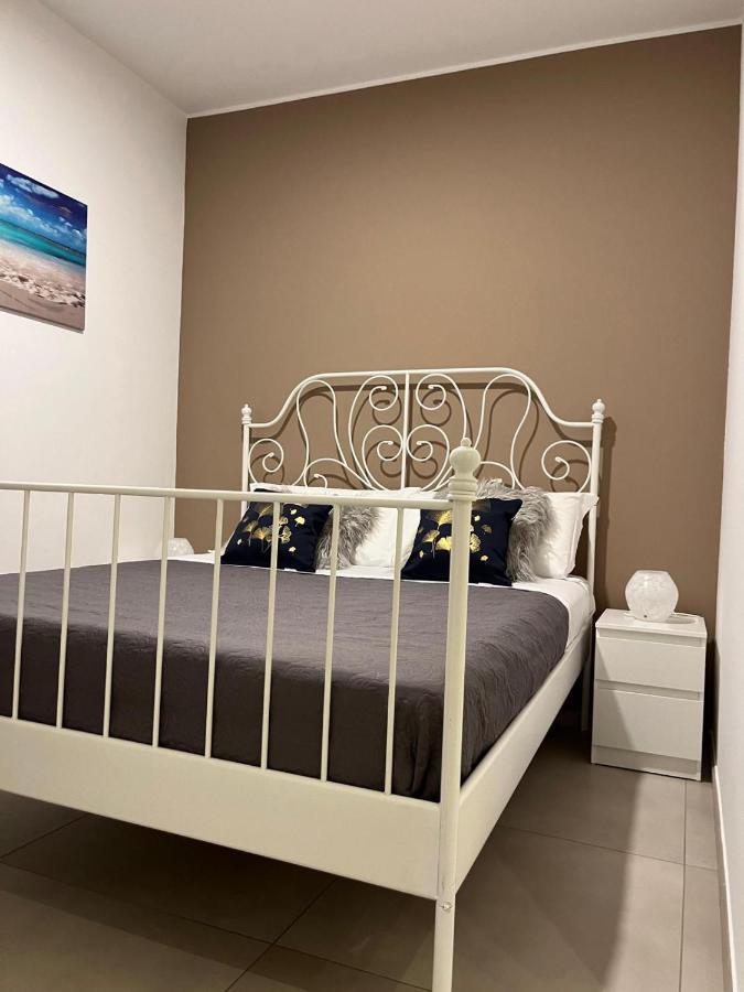 Apartments Ennio Top Class Бари Экстерьер фото