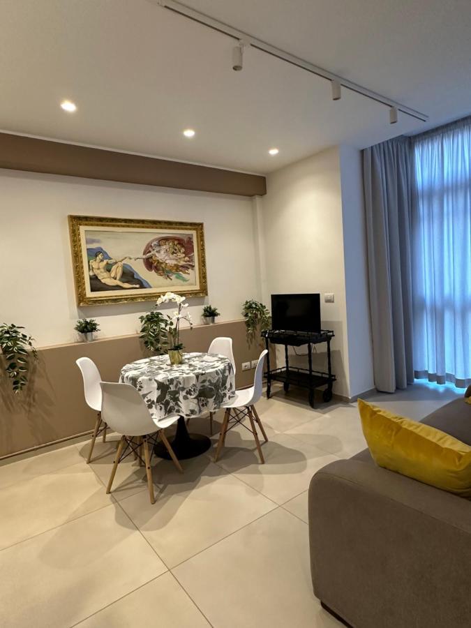 Apartments Ennio Top Class Бари Экстерьер фото
