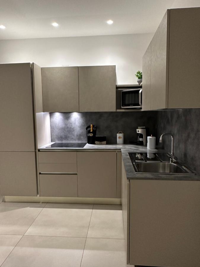 Apartments Ennio Top Class Бари Экстерьер фото