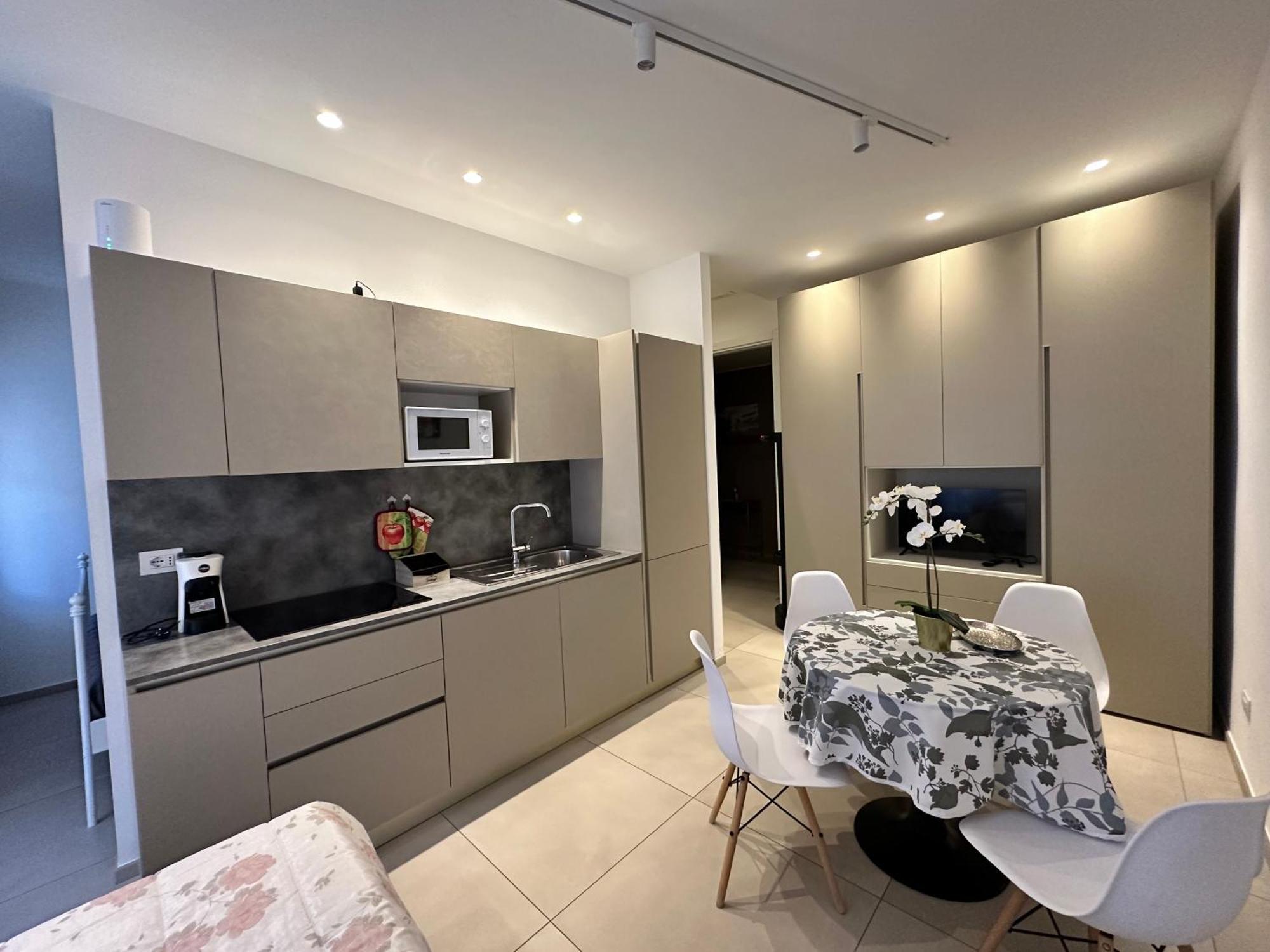 Apartments Ennio Top Class Бари Экстерьер фото
