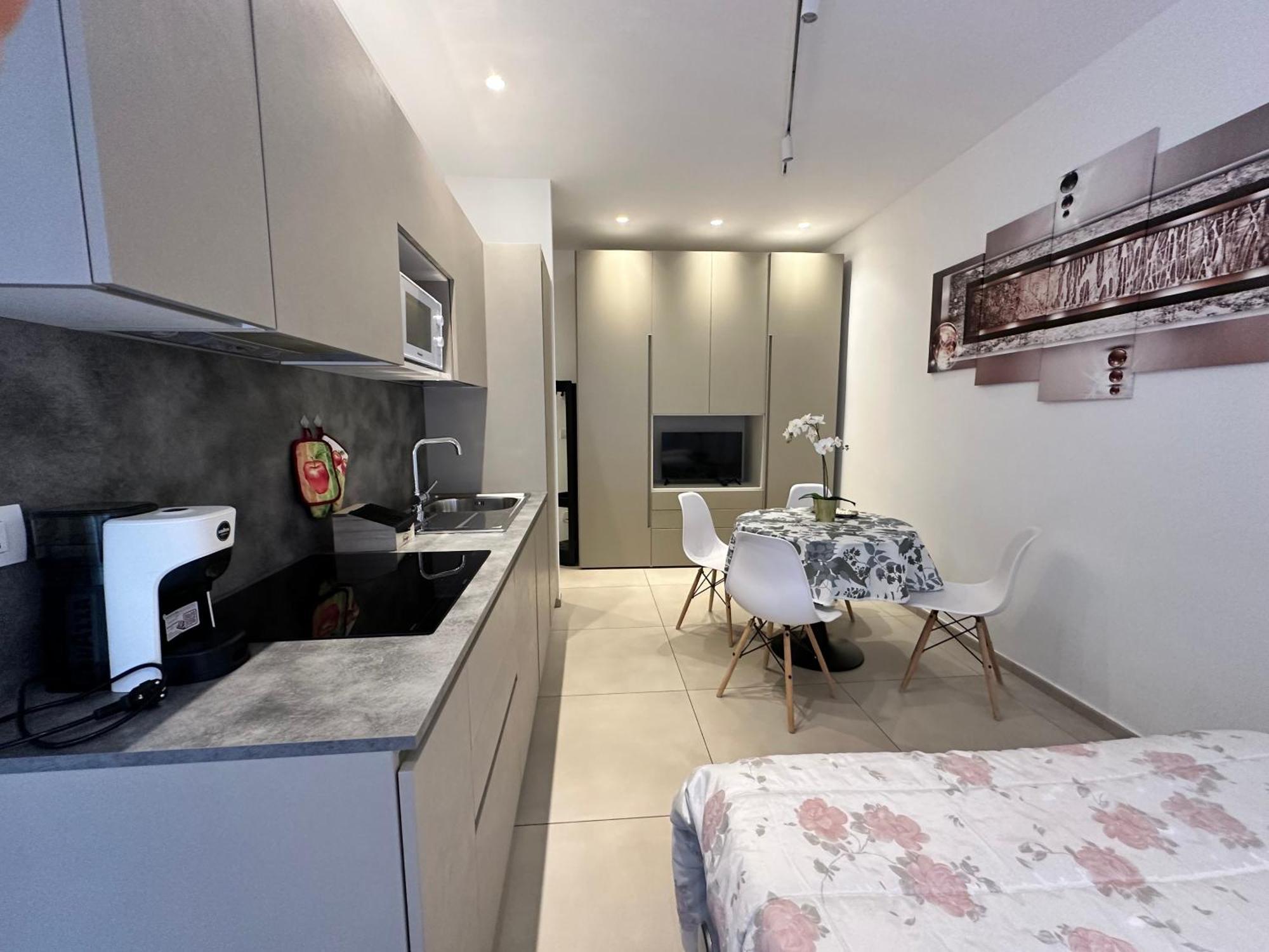 Apartments Ennio Top Class Бари Экстерьер фото